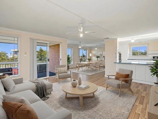 Spacious Family Home with Ocean & Estuary Glimpses