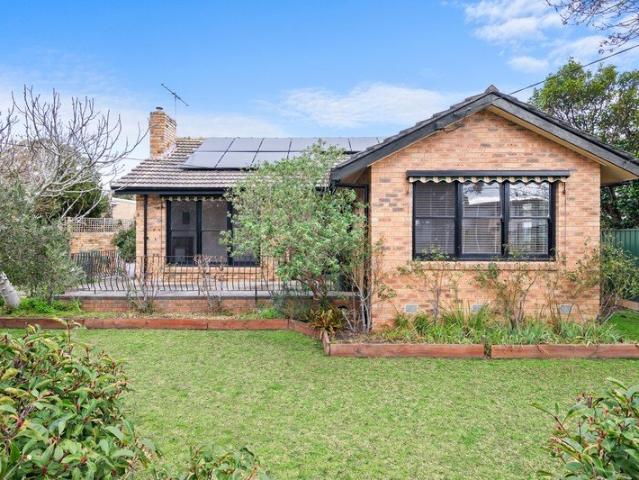 Spacious Family Home with Optional 4th Bedroom/Office