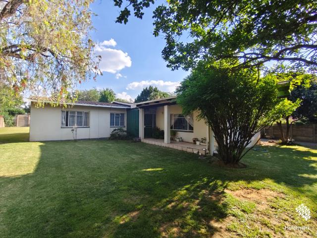 SPACIOUS FAMILY HOME WITH A COMPLETE FLATLET – TO RENT IN SASOLBURG