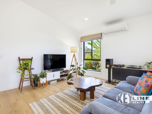 Spacious Family Home With A Big Backyard