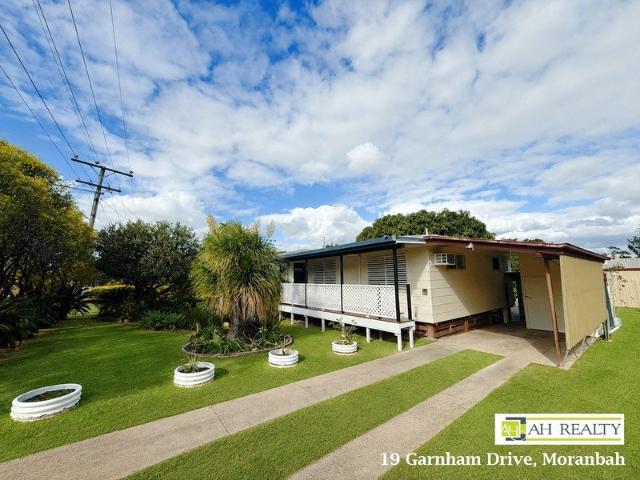 Spacious Family Home with a Huge Powered Shed on a Generous Block! Great First Home or Investment!