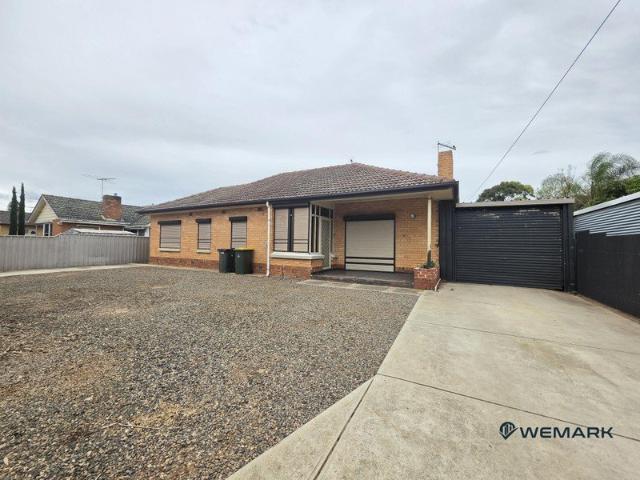 Spacious Family Home with a Large Shed
