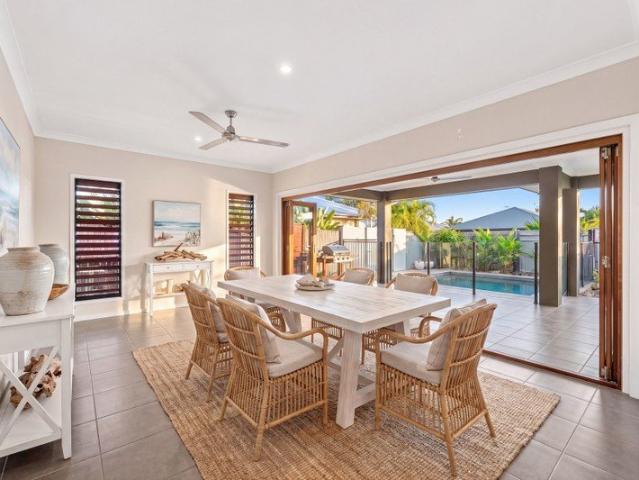 SPACIOUS FAMILY HOME WITH A POOL IN SOUGHT AFTER PALM COVE!