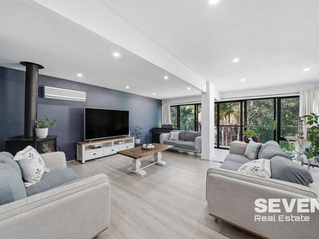 Spacious Family Home with Bushland Outlook & Swimming Pool