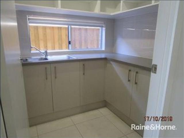 Spacious Family Home with Butler's Pantry in Prime Schofields Location