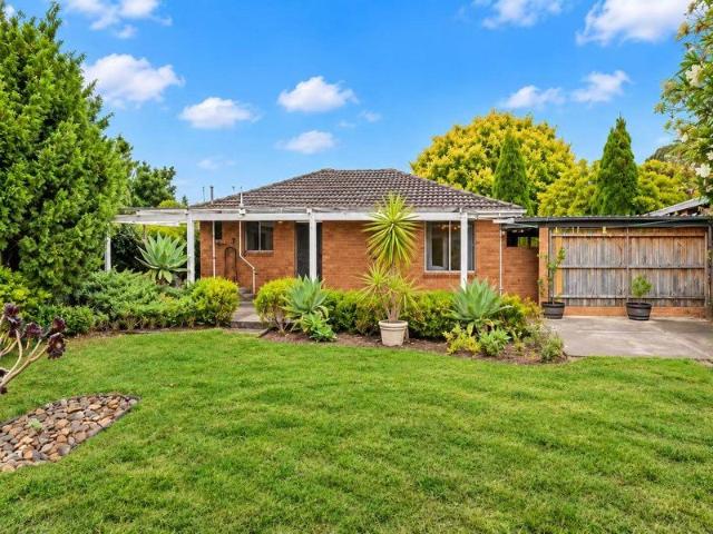 Spacious Family Home with Beautiful Gardens and Generous Outdoor Living