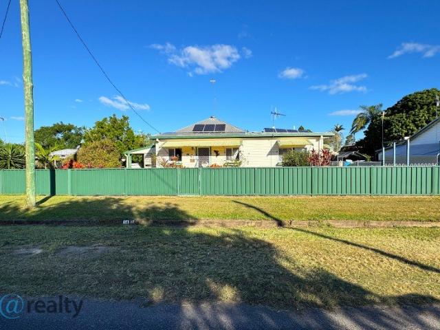 Price Reduced: Spacious Family Home with Detached Retreat & Huge Potential!