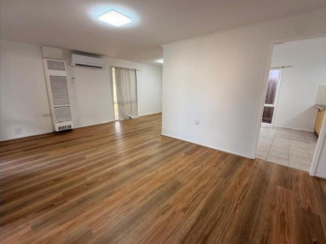 SPACIOUS FAMILY HOME WITH EXCELLENT CONVENIENCE!