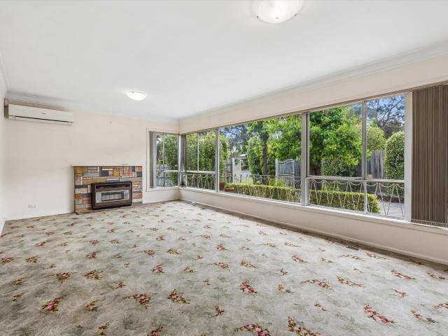 Spacious Family Home with Excellent Garage and Workshop Space