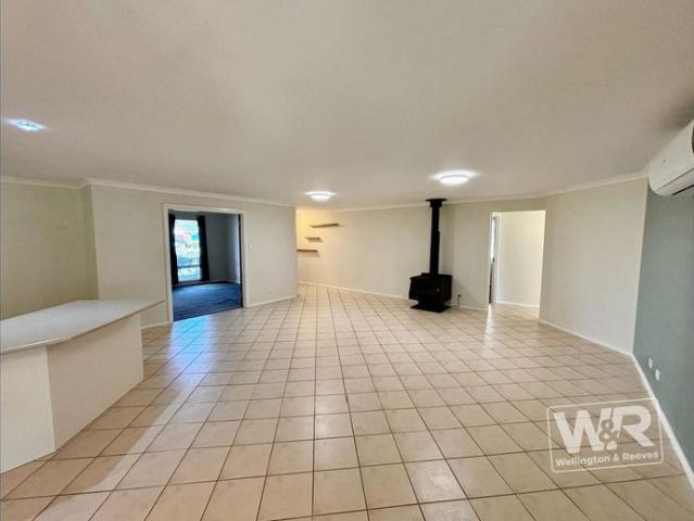 SPACIOUS FAMILY HOME WITH EXCELLENT PARKING & STORAGE