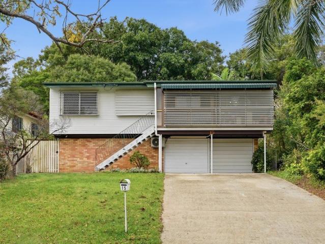 Spacious Family Home with Exceptional Potential in a Prime Keperra Location