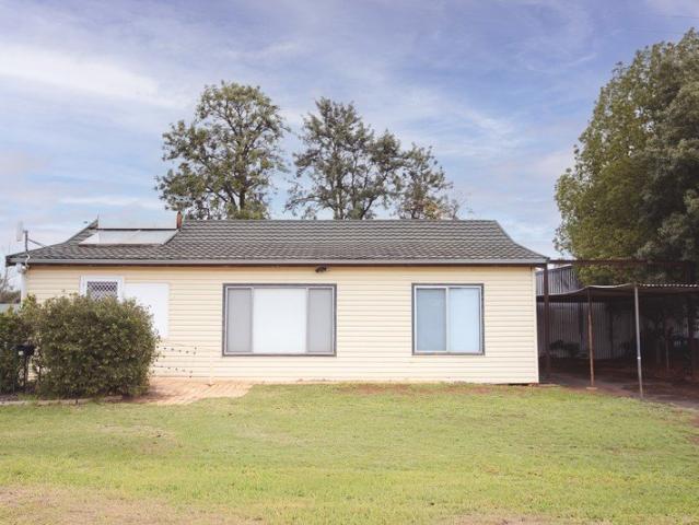 Spacious Family Home with Expansive Backyard