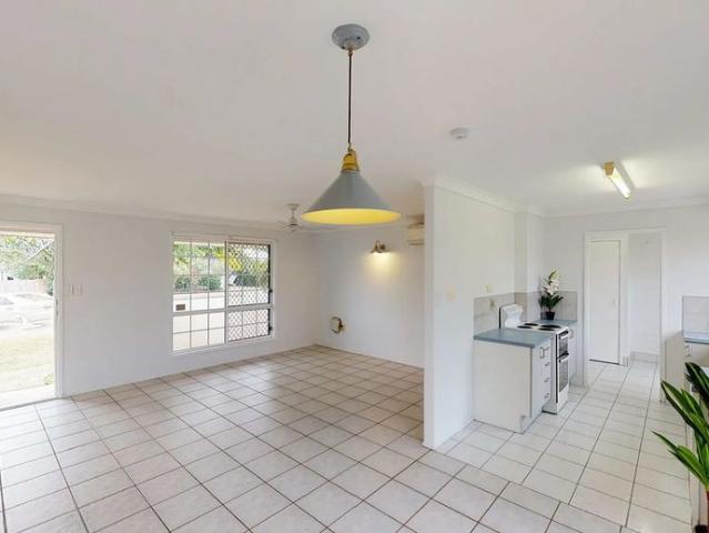 Spacious Family Home with Expansive Backyard in a Convenient Cranbrook Location
