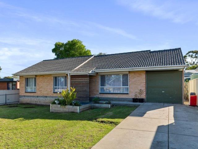 Spacious Family Home with Expansive Outdoor Living & Room for Everyone