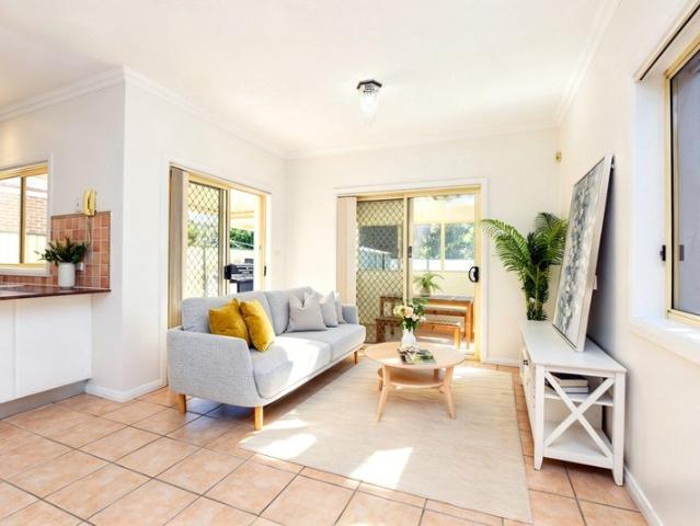 Spacious Family Home with Elegant Interiors and Expansive Living Areas