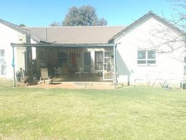 spacious family home with flatlet on.