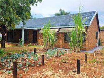 spacious family home with flatlet, p.