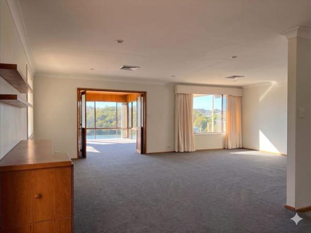 Spacious Family Home with Georges River Views
