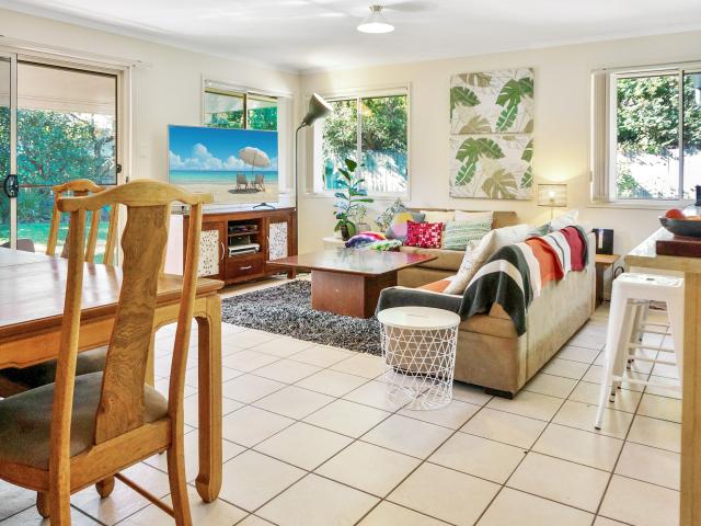Spacious Family Home with Great Layout!