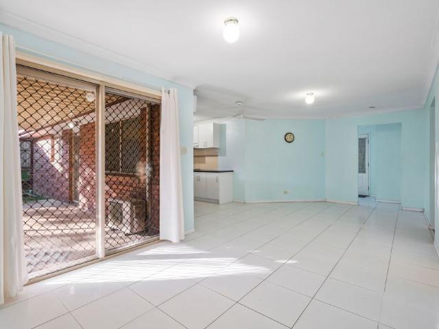 Spacious Family Home with Huge Backyard in a Quiet Cul de sac