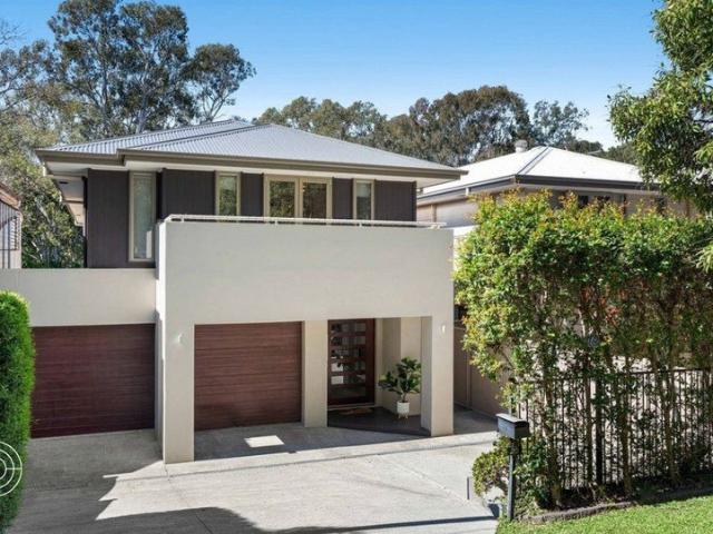 Spacious Family Home with Huge Entertainer's Deck in Bayside Wellington Point with Ducted Cooling