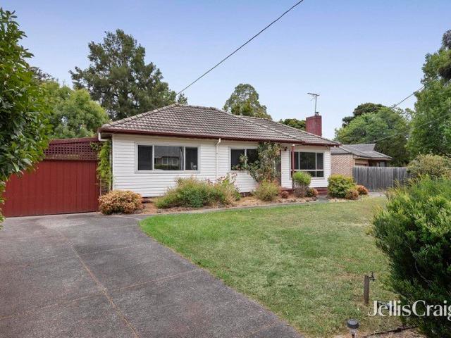 Spacious Family Home with Huge Outdoor Entertaining Area