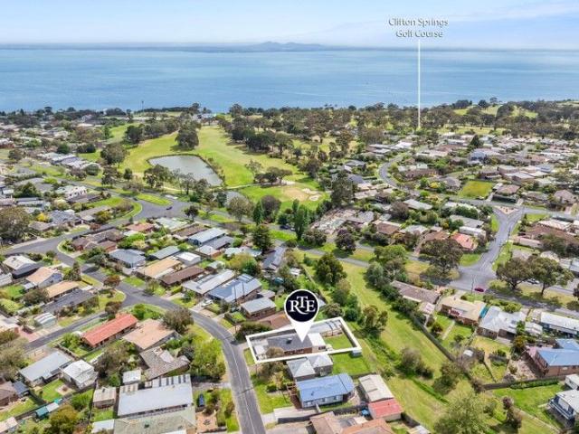 Spacious Family Home with Incredible Car Accommodation & Entertainment Areas