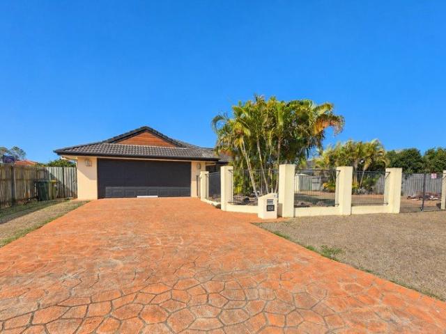 Spacious Family Home with Inground Pool in Avenell Heights