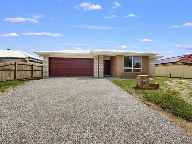 Spacious Family Home with Luxurious Master Suite and Versatile Living Spaces!