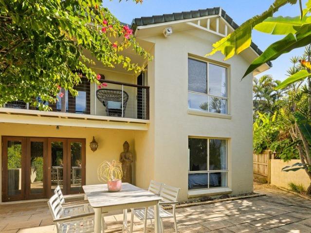 Spacious Family Home with Lap Pool & Tropical Gardens