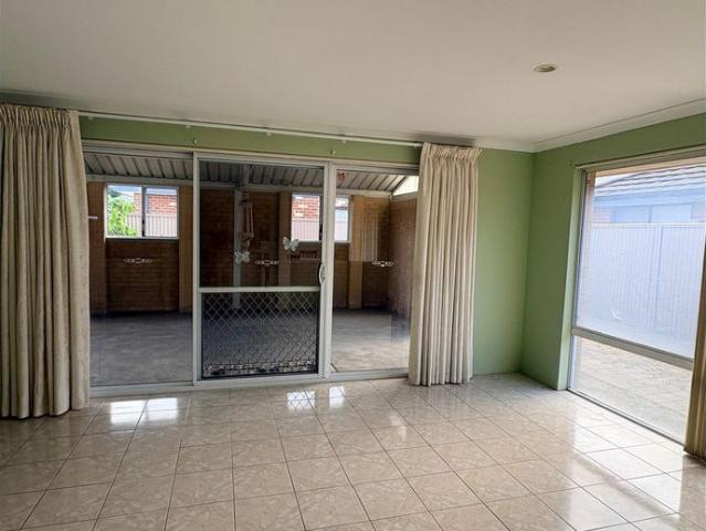 Spacious Family Home with Large Alfresco & Established Gardens!
