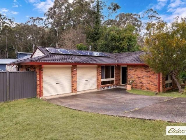 Spacious Family Home with Large Fully Fenced Backyard