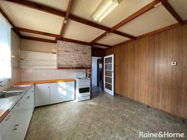 Spacious Family Home with Large Yard and Great Outdoor Space
