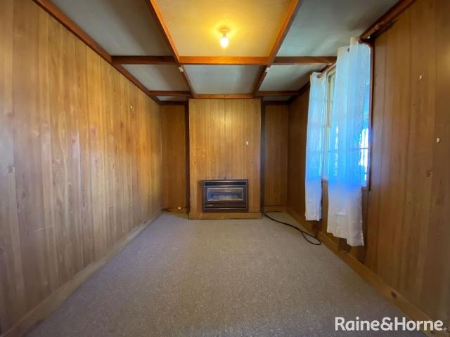 Spacious Family Home with Large Yard and Great Outdoor Space
