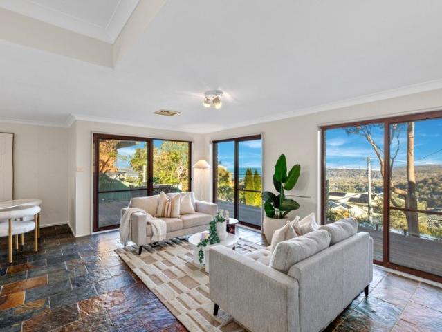Spacious Family Home with Panoramic Coastal Views