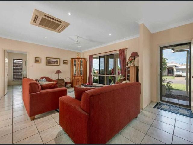 Spacious Family Home with Pool