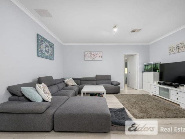 Spacious Family Home with Pool