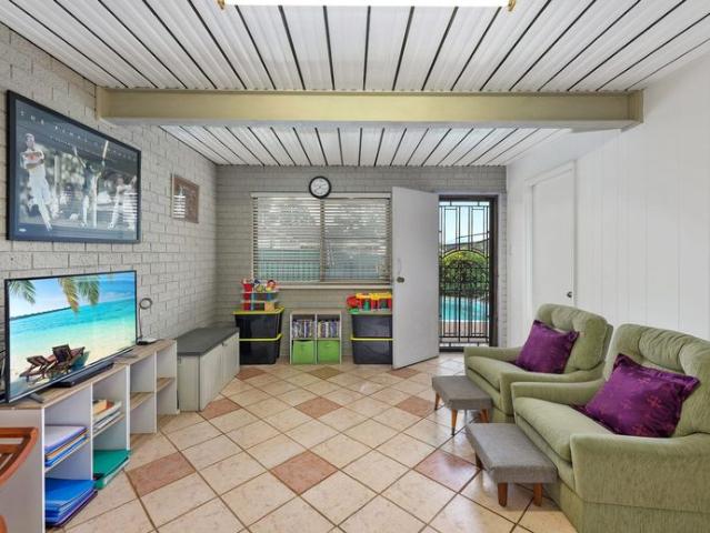 Spacious Family Home with Pool