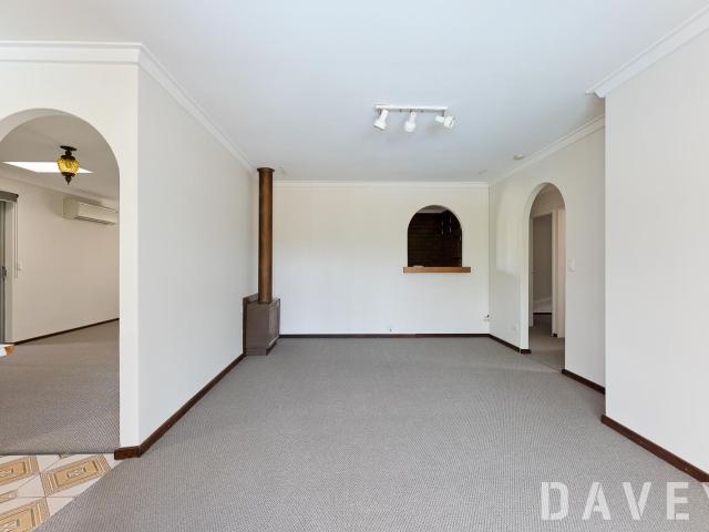 SPACIOUS FAMILY HOME WITH POOL!