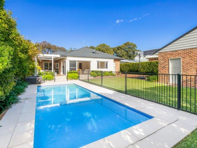 Spacious family home with pool