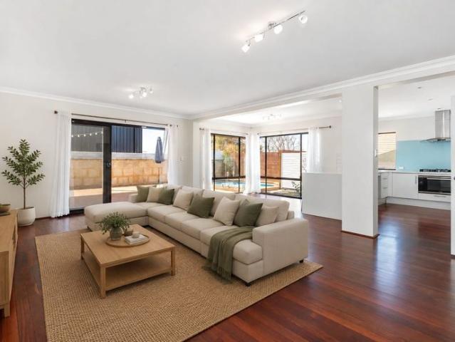 Spacious Family Home with Pool & City Views – Unfurnished