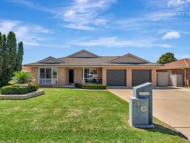 Spacious Family Home with Pool and Entertaining Area