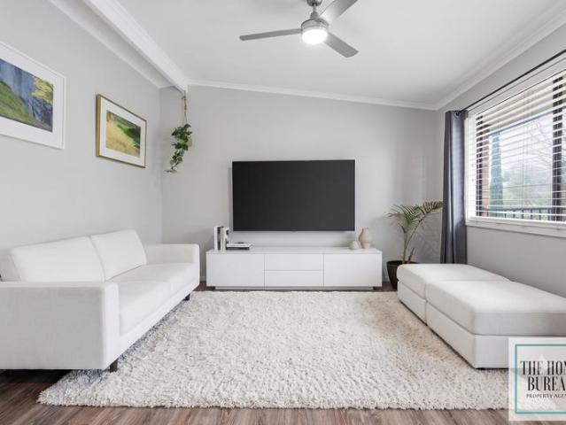 Spacious Family Home with Pool & Entertaining Area