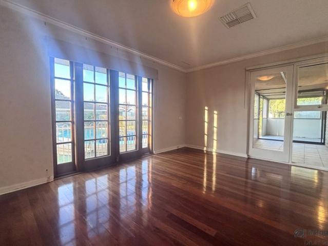 SPACIOUS FAMILY HOME WITH POOL & ENTERTAINING AREA
