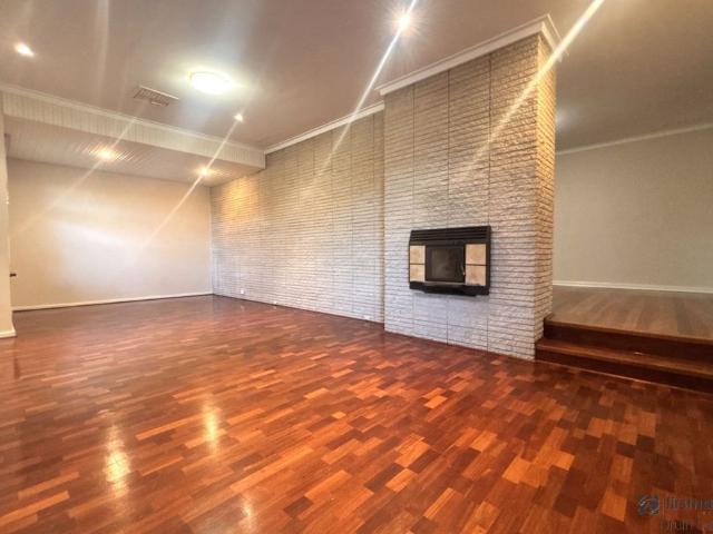 SPACIOUS FAMILY HOME WITH POOL & ENTERTAINING AREA