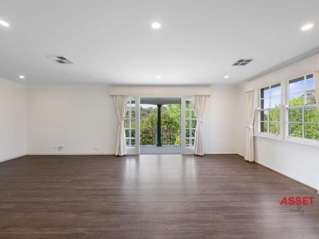 Spacious Family Home with Pool & Expansive Entertaining Areas
