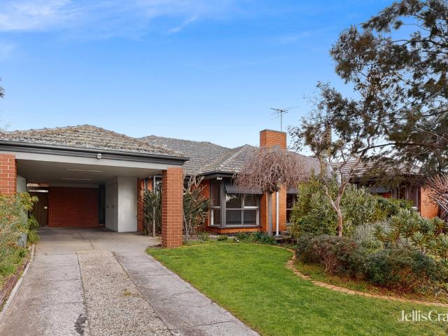 Spacious Family Home with Pool in a Prime Essendon West Location