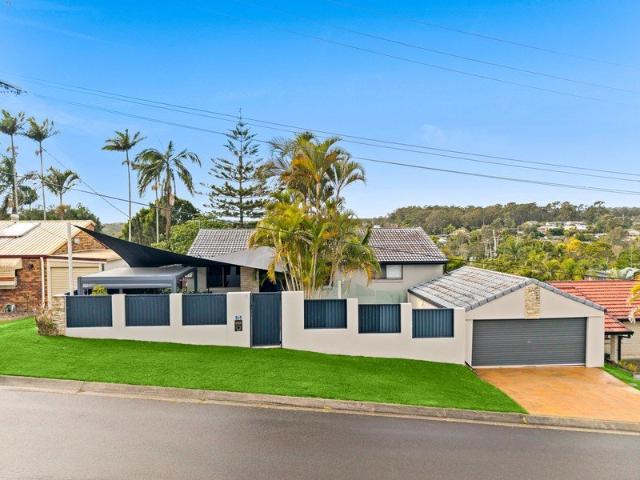 Spacious Family Home with Pool in a Quiet, Convenient Location