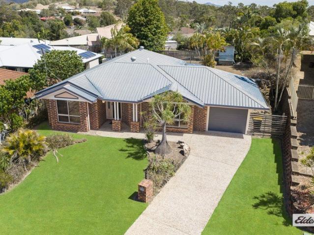Spacious Family Home with Pool in Sought After Seaview Heights