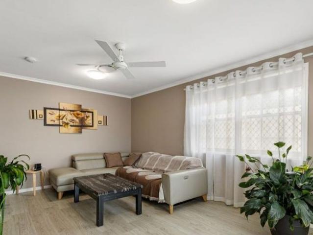 SPACIOUS FAMILY HOME WITH POOL IN PRIME CLEVELAND LOCATION
